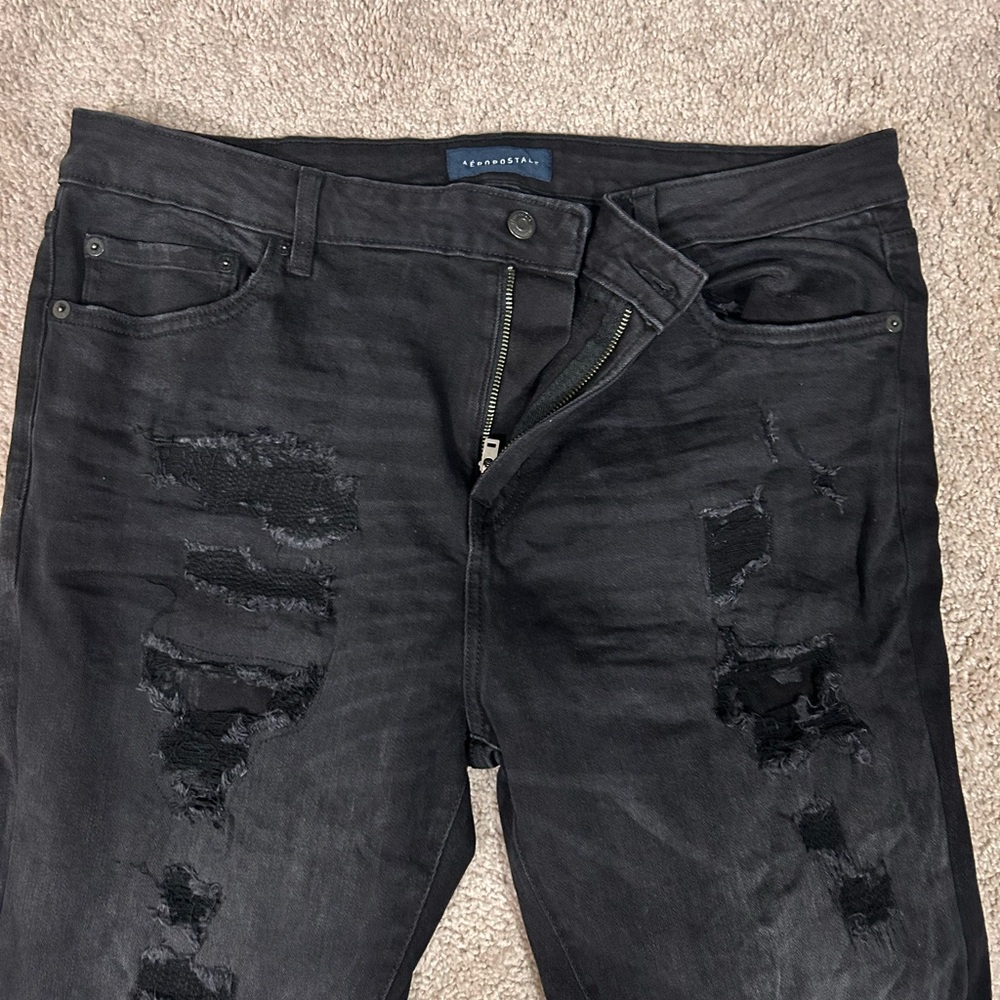 Aeropostale Men's Black Distressed Jeans - Picture 4 of 7